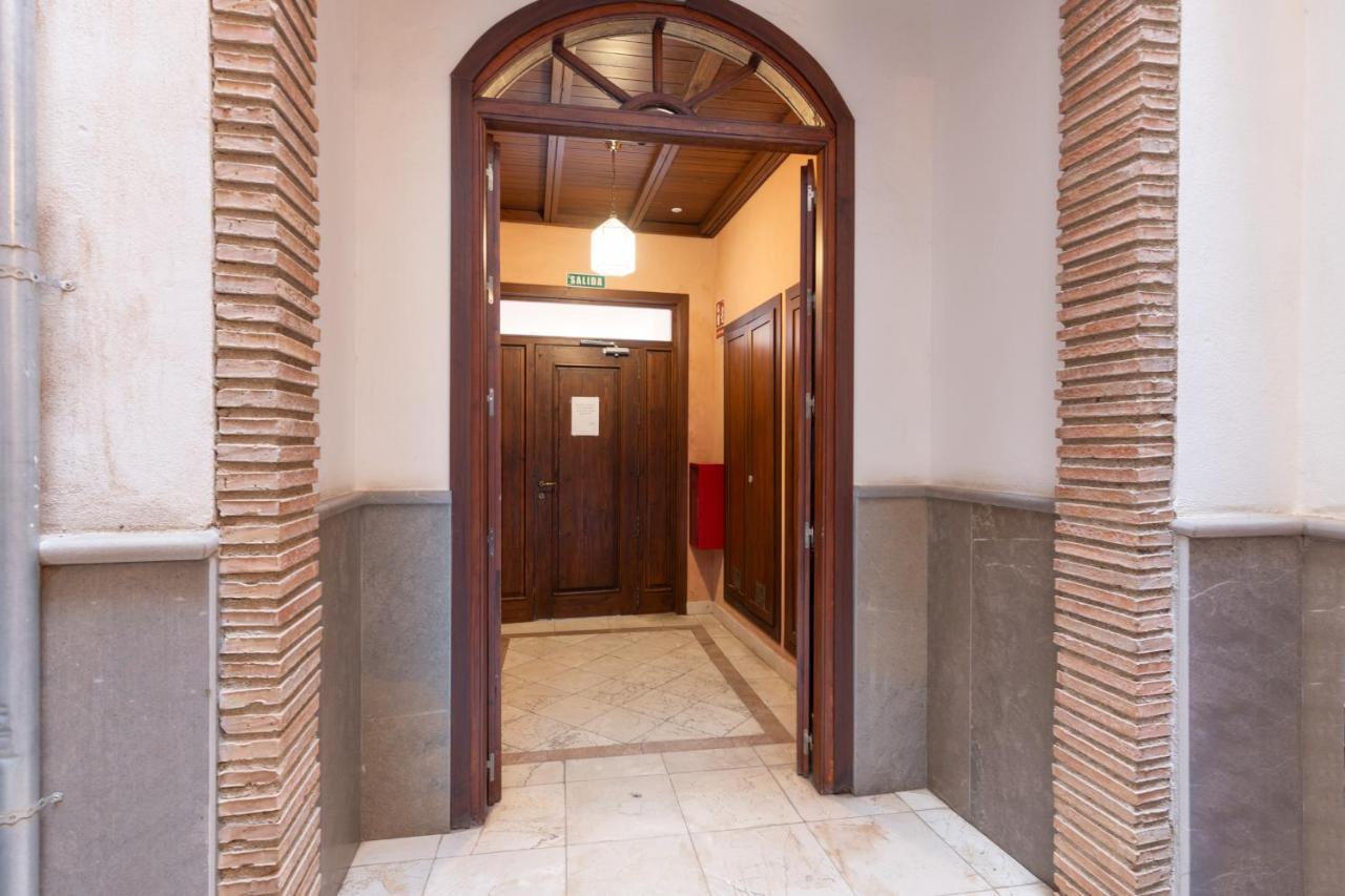 Apartamentos Nuria 19 Гранада Экстерьер фото