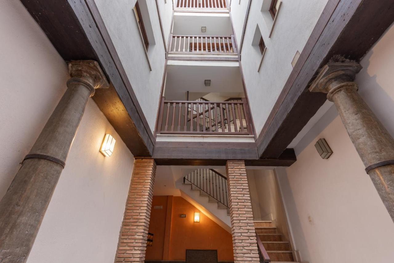 Apartamentos Nuria 19 Гранада Экстерьер фото