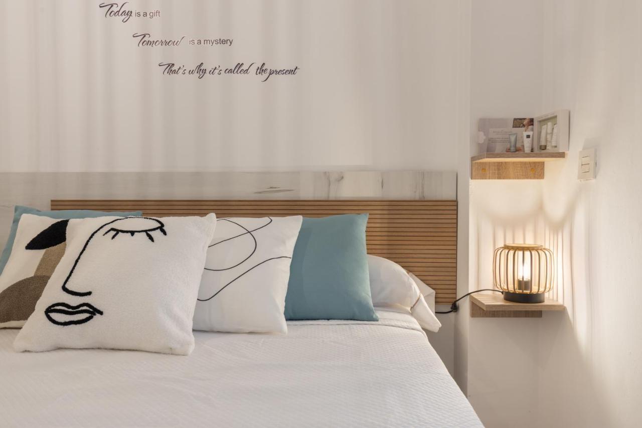 Apartamentos Nuria 19 Гранада Экстерьер фото