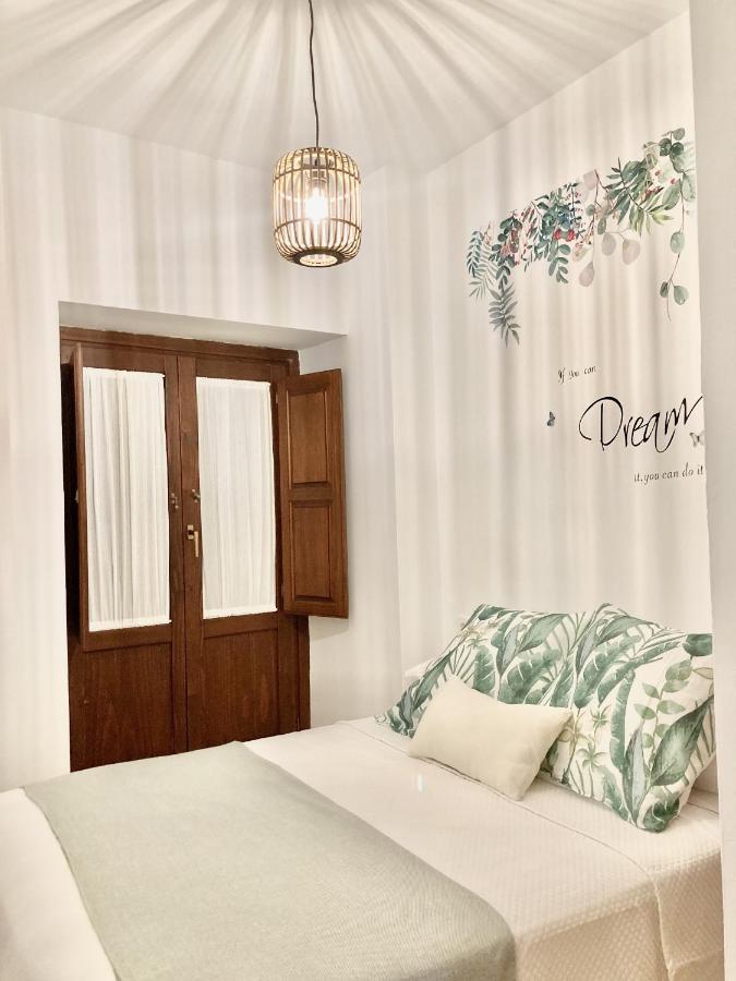 Apartamentos Nuria 19 Гранада Экстерьер фото